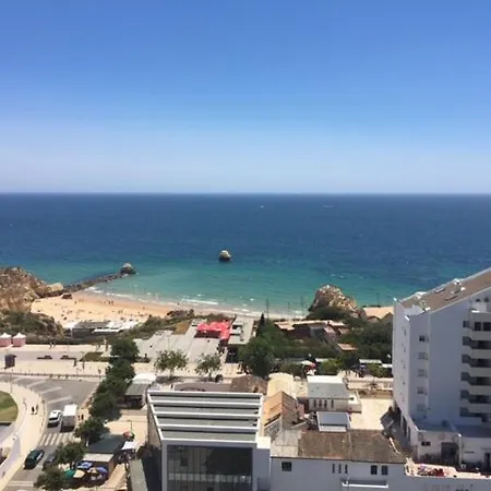 Praia Da Rocha - Ninho Algarvio פורטימאו
